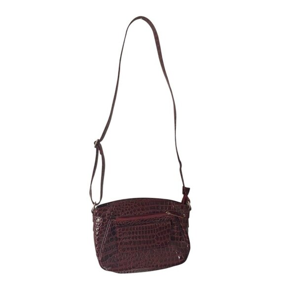 La Diva Elegant Crocodile-Embossed Burgundy Shoulder Bag - Picture 5 of 5